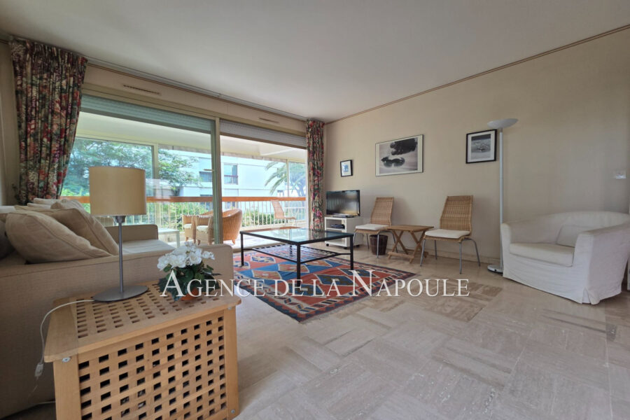 Appartement à vendre à Mandelieu-la-napoule — Vue mer — photo 4