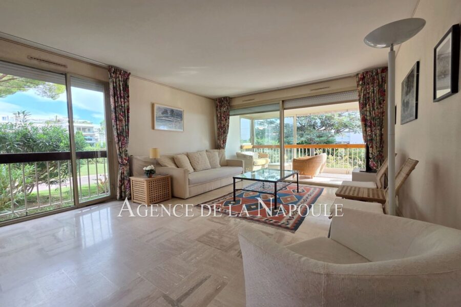 Appartement à vendre à Mandelieu-la-napoule — Vue mer — photo 6