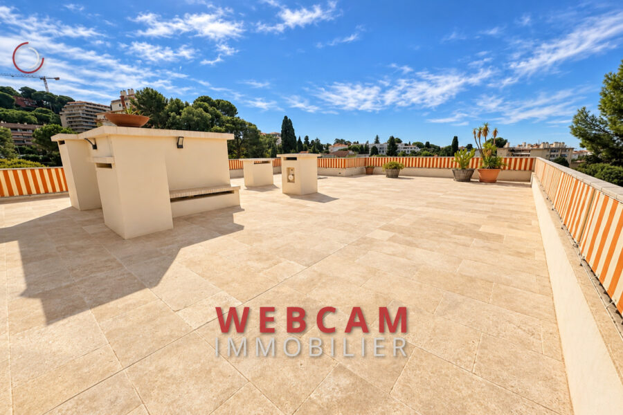 Appartement à vendre à Le Cannet — Vue sur la ville — photo 2