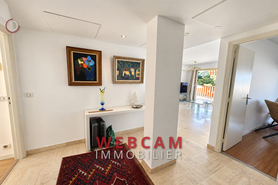 Appartement à vendre à Le Cannet — Vue sur la ville — photo 9
