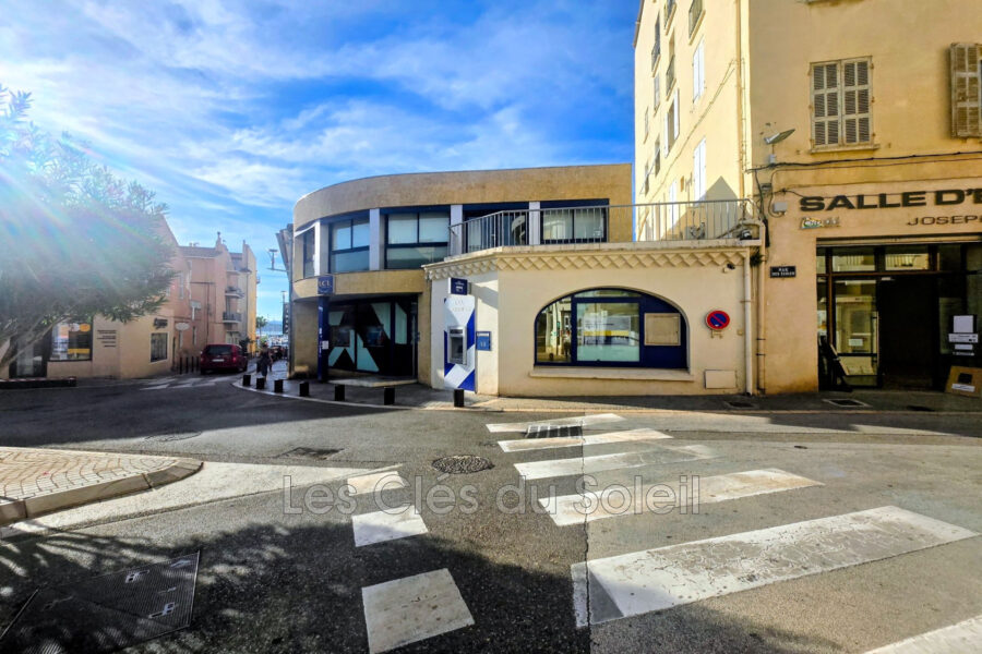 Appartement à vendre à Bandol — Vue sur la ville — photo 9
