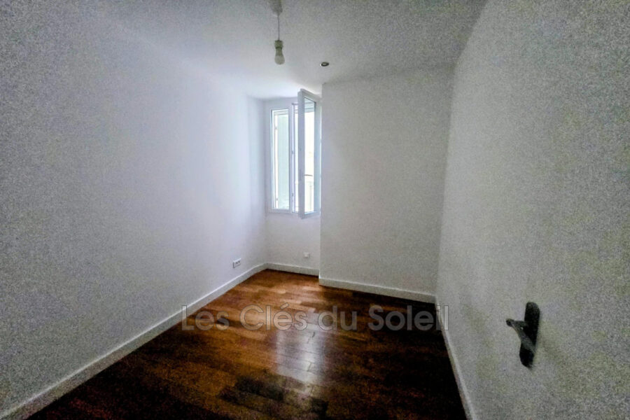 Appartement à vendre à Bandol — Vue sur la ville — photo 6