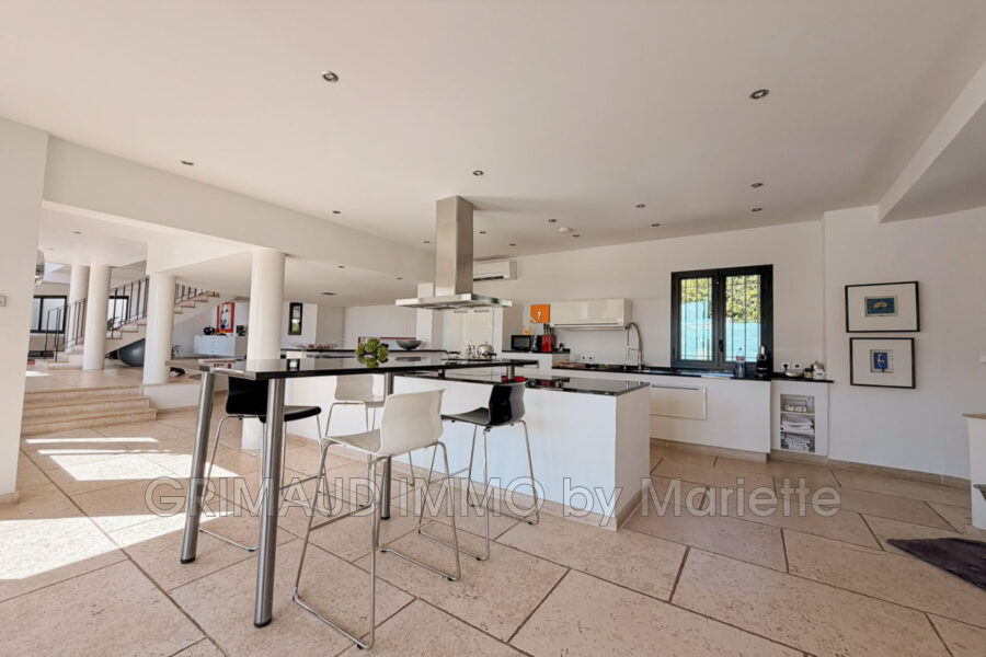 Maison à vendre à Grimaud — Vue mer — photo 16