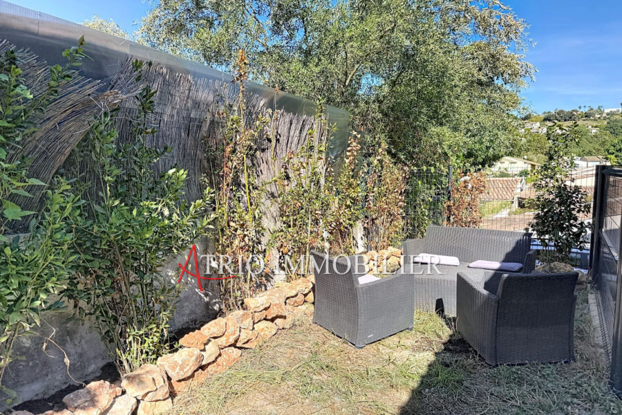 Maison à vendre à Cagnes-sur-Mer — Vue sur la ville — photo 14
