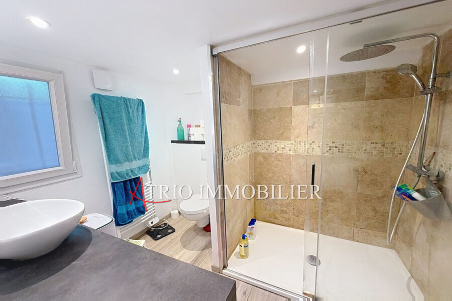 Maison à vendre à Cagnes-sur-Mer — Vue sur la ville — photo 17