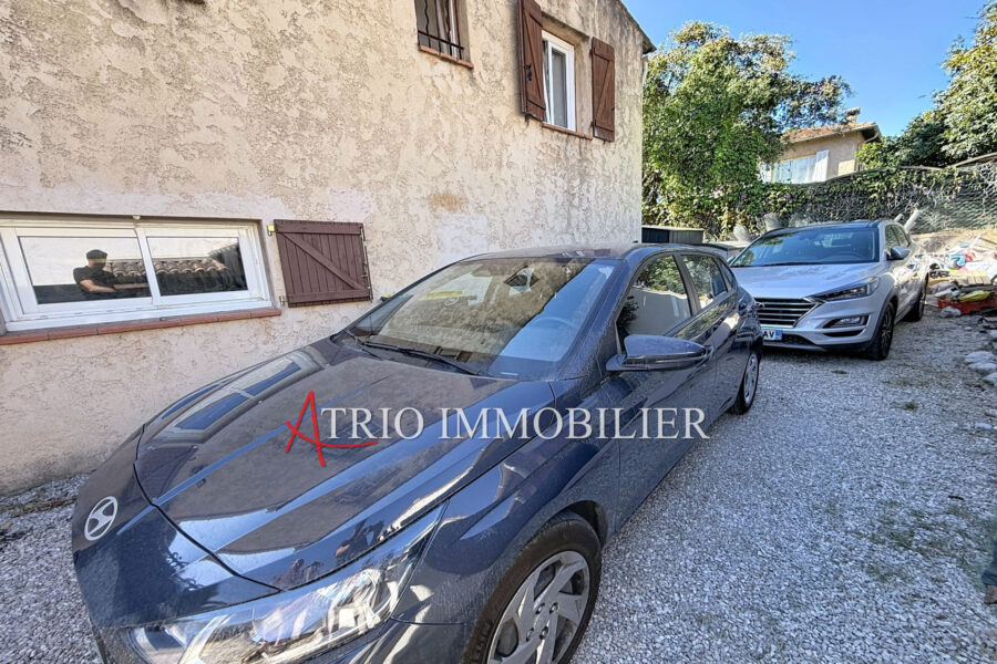 Maison à vendre à Cagnes-sur-Mer — Vue sur la ville — photo 9