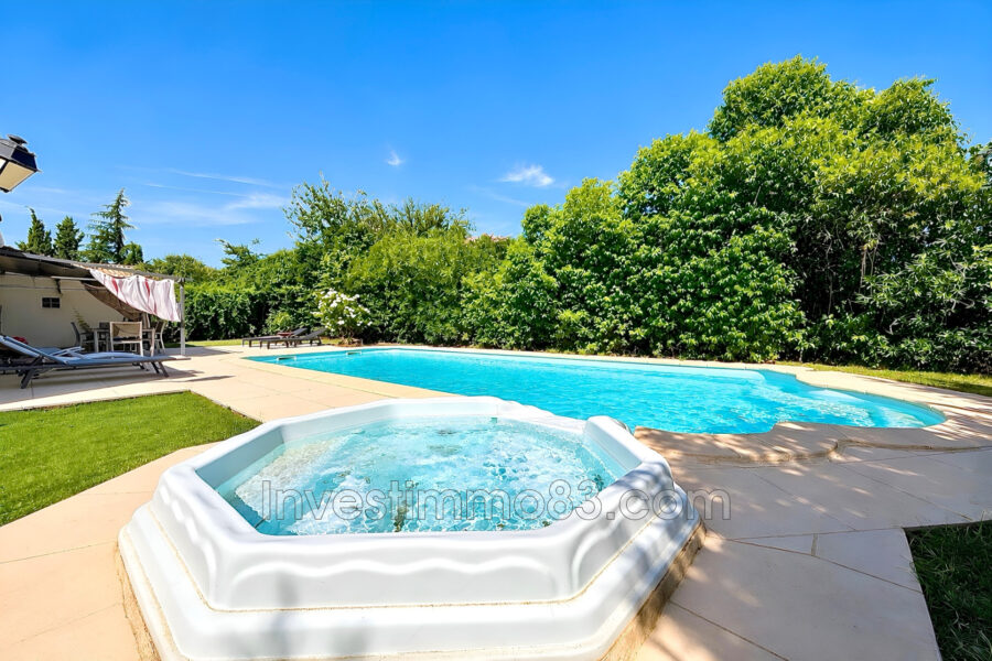 Maison à vendre à Pourrières — Vue parc & jardin — photo 7