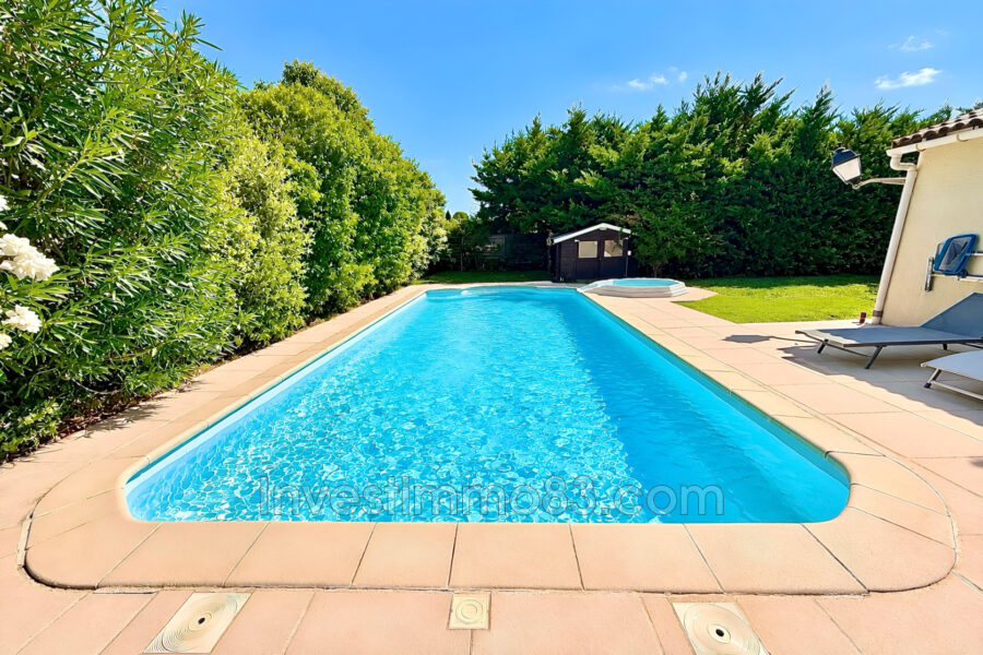 Maison à vendre à Pourrières — Vue parc & jardin — photo 13