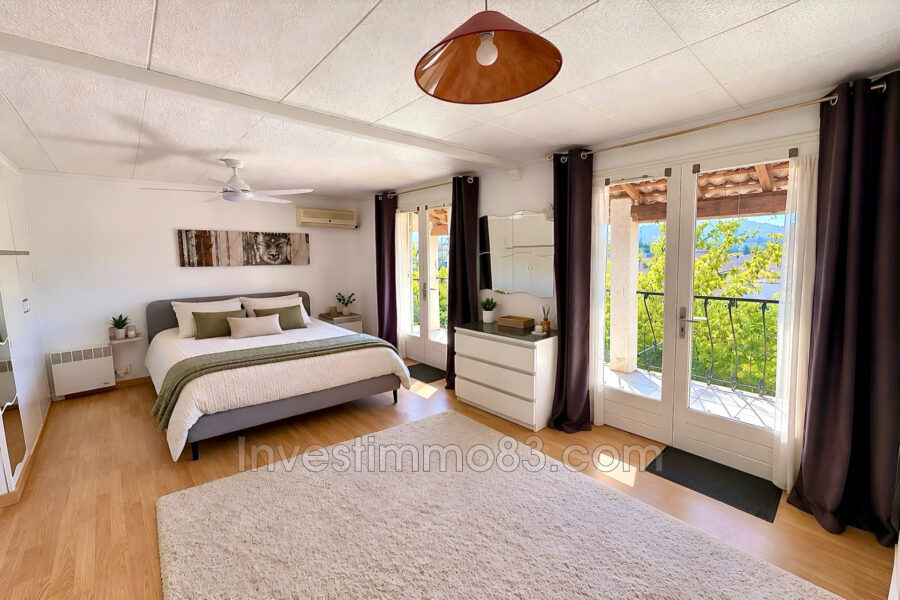 Maison à vendre à Pourrières — Vue parc & jardin — photo 14