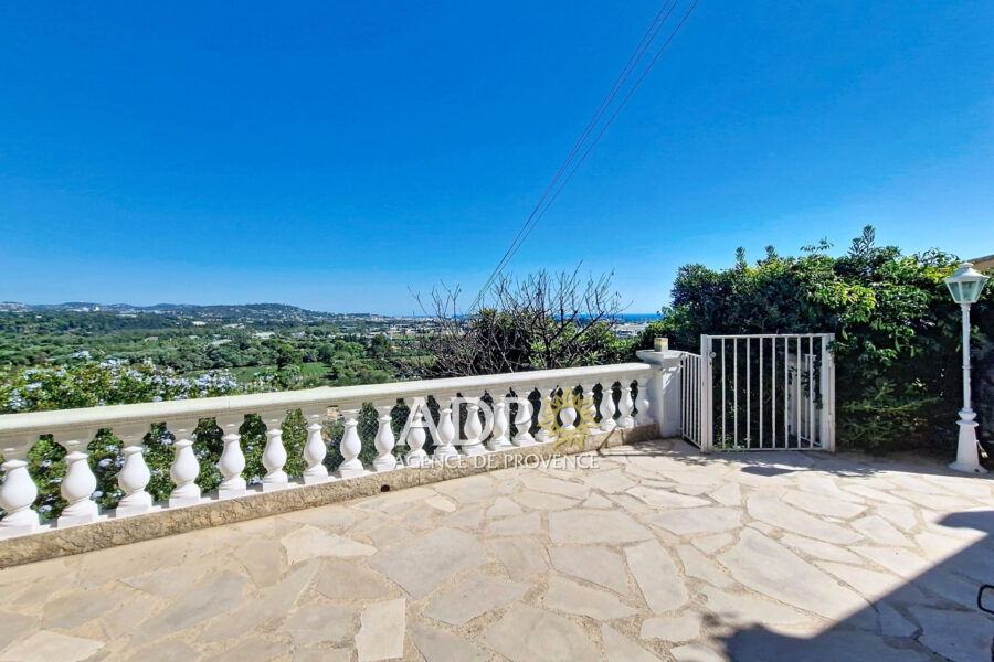 Maison à vendre à Mandelieu-la-napoule — Vue mer — photo 13