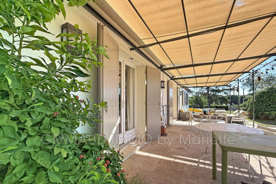 Maison à vendre à Cogolin — Vue parc & jardin — photo 15