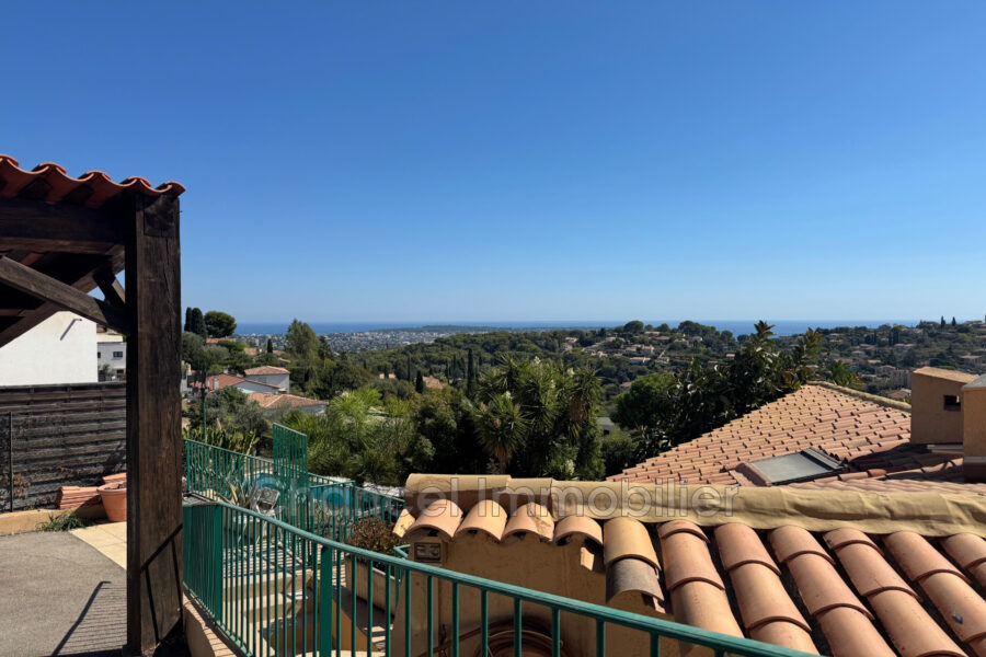 Maison à louer à Vallauris — Vue mer — photo 1