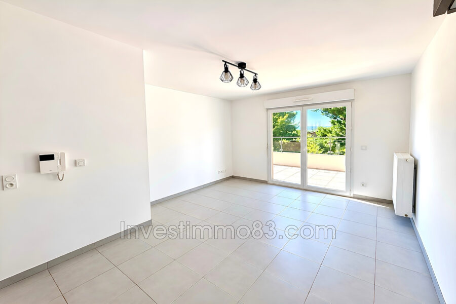 Appartement à vendre à Rousset — Vue parc & jardin — photo 2