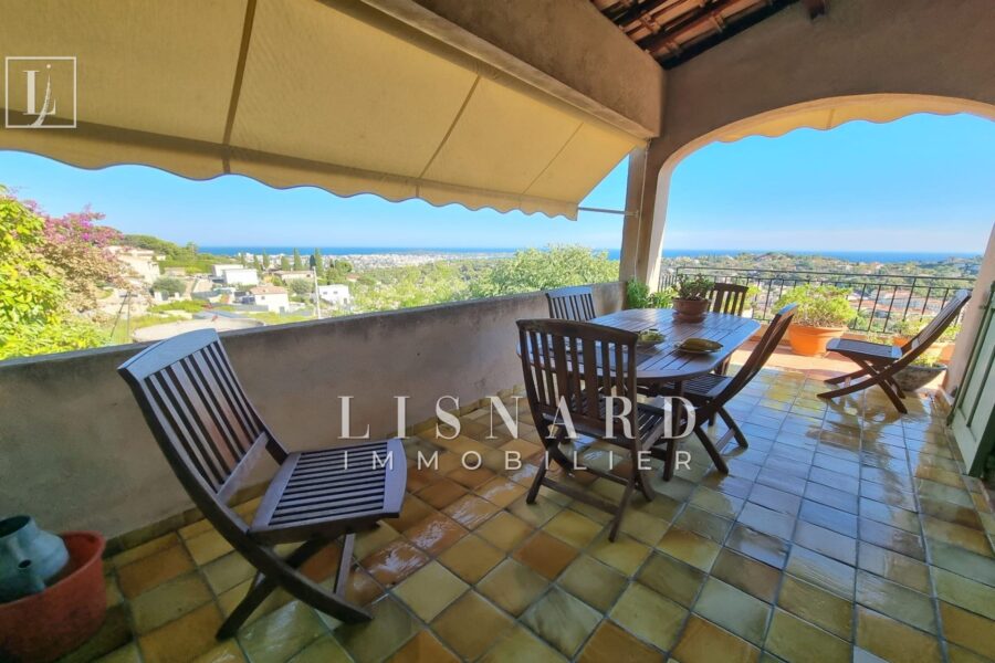 Maison à vendre à Vallauris — Vue mer — photo 1