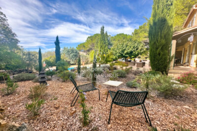 Maison à vendre à Saint-Maximin-la-Sainte-Baume