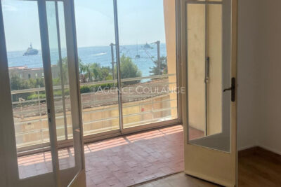 Appartement à louer à Mandelieu-la-napoule
