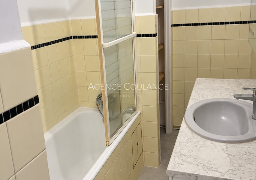 Appartement à louer à Mandelieu-la-napoule — Vue mer — photo 7