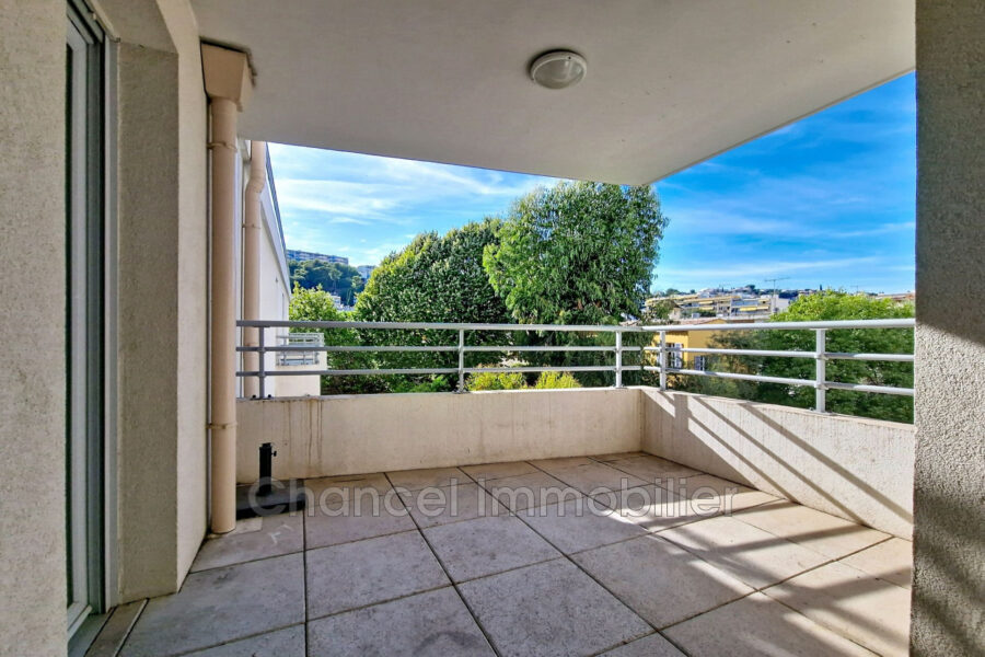 Appartement à vendre à Saint-laurent-du-var — Vue parc & jardin — photo 1