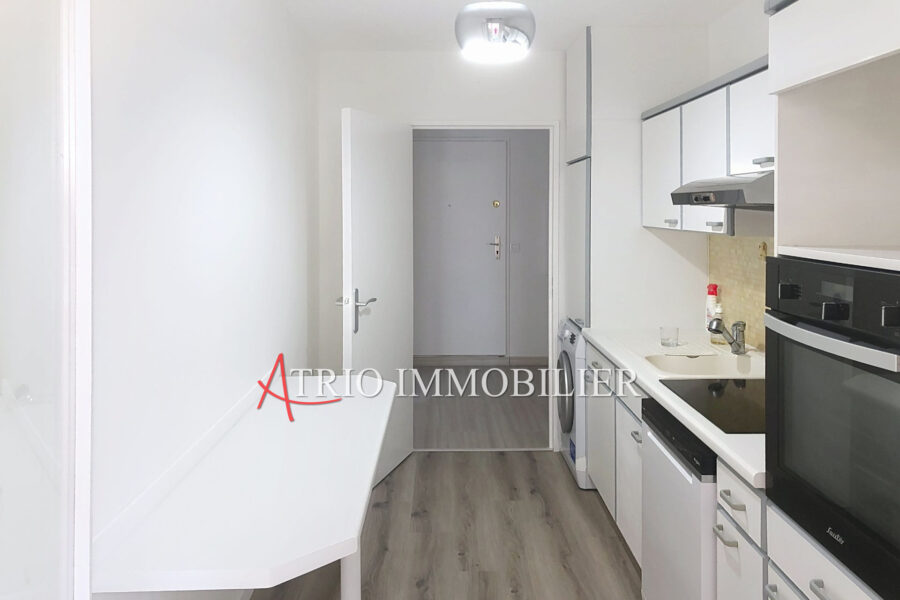 Appartement à louer à Nice — Vue dégagée — photo 4