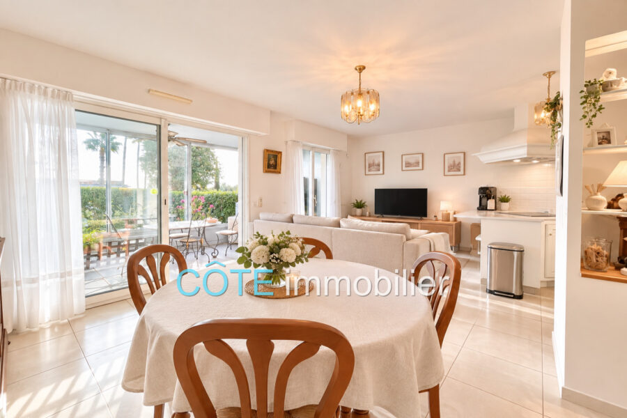 Appartement à vendre à Antibes — Vue parc & jardin — photo 4