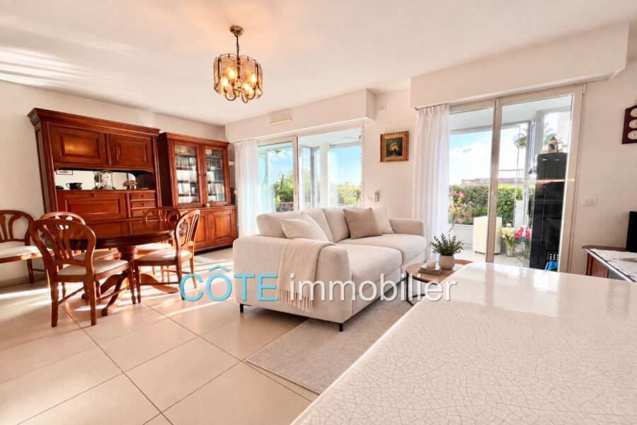 Appartement à vendre à Antibes — Vue parc & jardin — photo 5