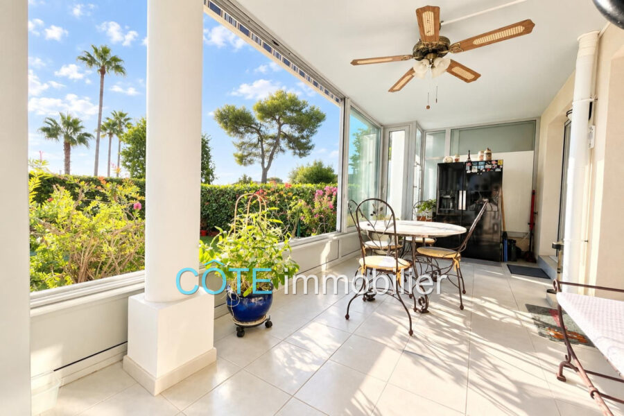 Appartement à vendre à Antibes — Vue parc & jardin — photo 3