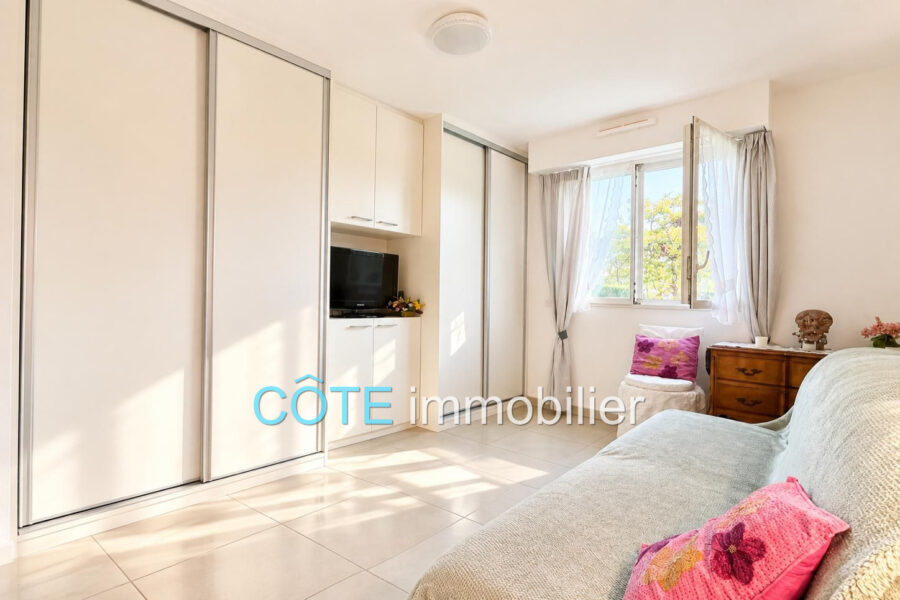 Appartement à vendre à Antibes — Vue parc & jardin — photo 9