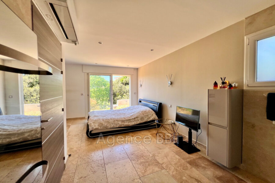 Maison à vendre à Nice — Vue sur la ville — photo 10
