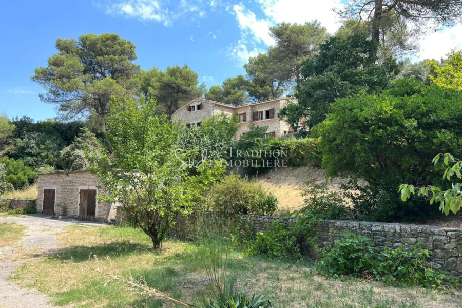 Maison à vendre à Saint-rémy-de-provence — Vue nature — photo 2