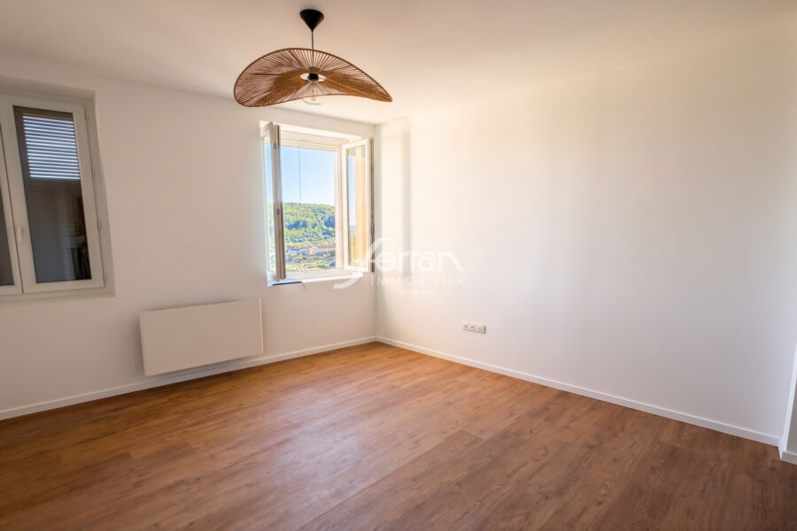 Appartement à vendre à Callas — Vue nature — photo 5