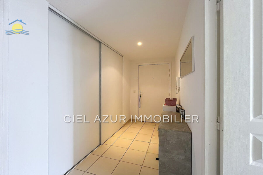 Appartement à vendre à Juan-les-pins — Vue sur la ville — photo 11