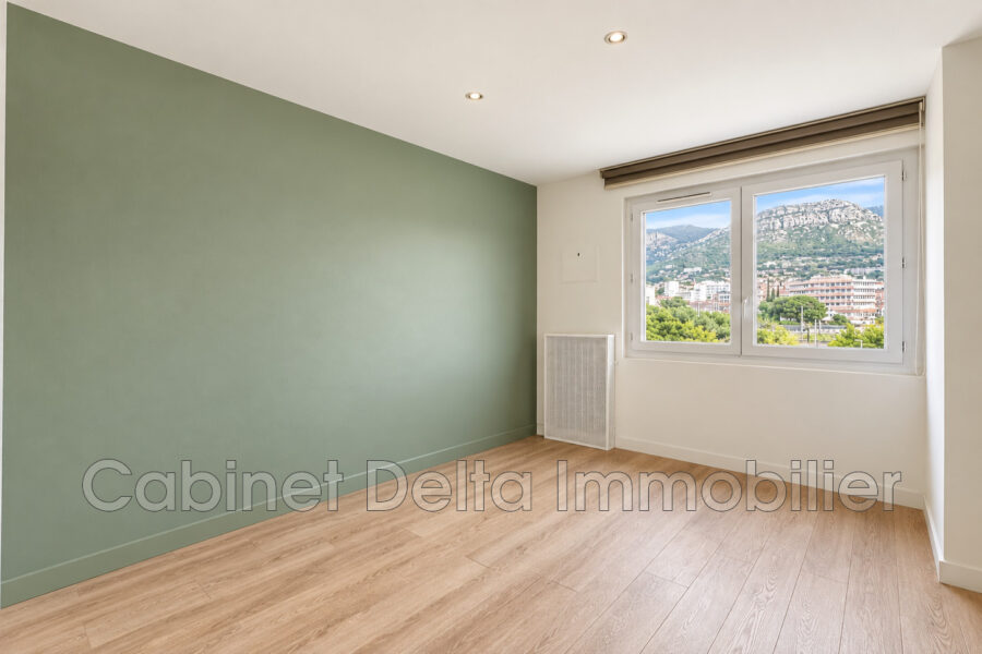 Appartement à vendre à Toulon — Vue sur la ville — photo 3
