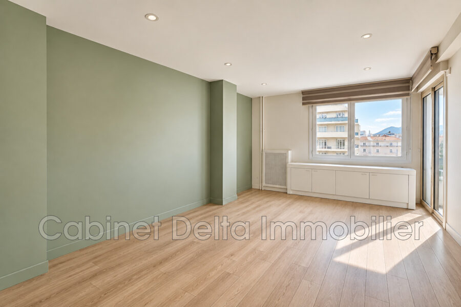 Appartement à vendre à Toulon — Vue sur la ville — photo 4