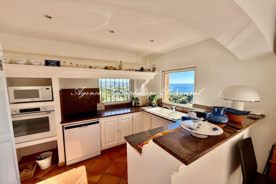 Maison à vendre à Sainte-maxime — Vue mer — photo 10