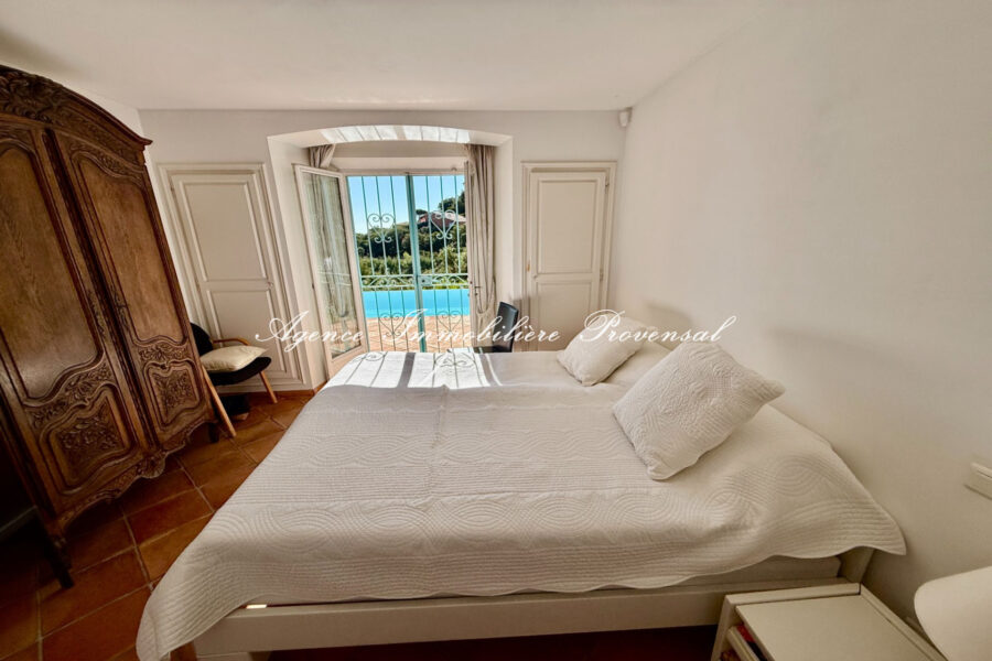 Maison à vendre à Sainte-maxime — Vue mer — photo 12