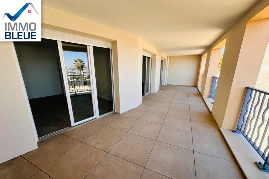 Appartement à vendre à Port-de-bouc — Vue mer — photo 3