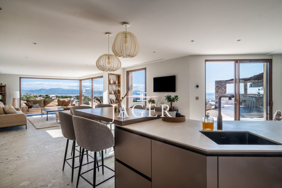 Maison à vendre à Les issambres — Vue mer — photo 3