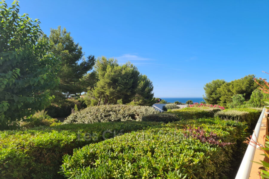 Appartement à louer à Bandol — Vue parc & jardin — photo 1