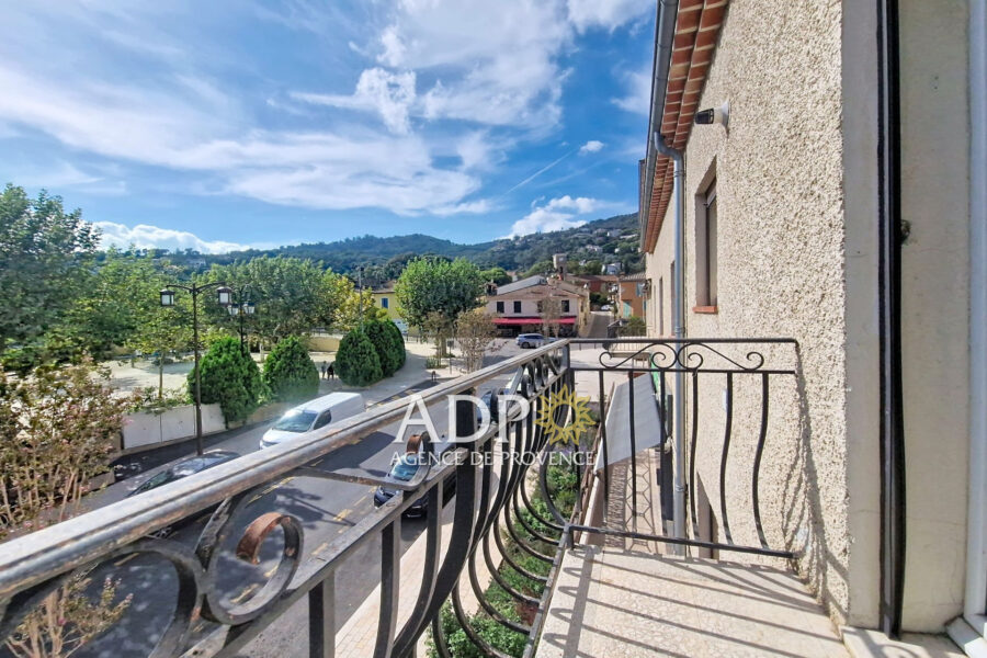 Appartement à vendre à Mandelieu-la-napoule — Vue sur la ville — photo 2