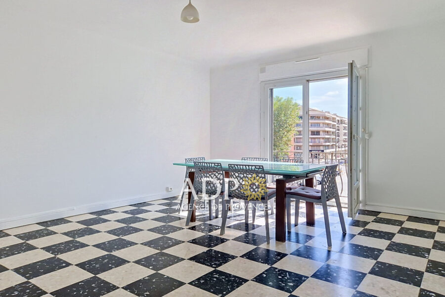 Appartement à vendre à Mandelieu-la-napoule — Vue sur la ville — photo 3