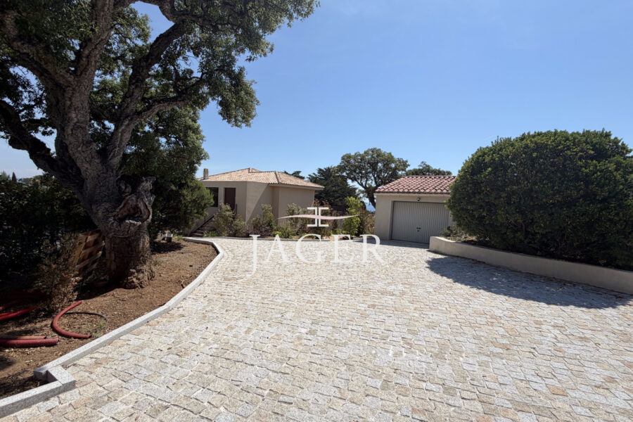 Maison à vendre à Saint-aygulf — Vue mer — photo 13