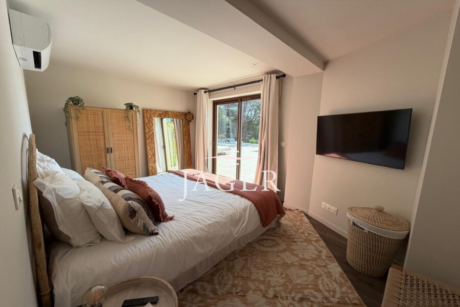 Maison à vendre à Saint-aygulf — Vue mer — photo 8