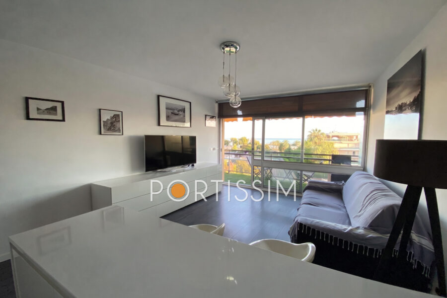 Appartement à vendre à Saint-Laurent-du-Var — Vue mer — photo 7