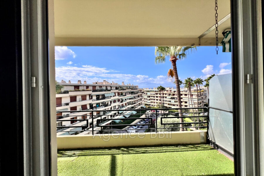 Appartement à vendre à Nice — Vue sur la ville — photo 2