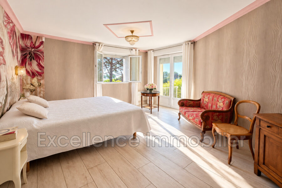 Maison à vendre à Sainte-maxime — Vue mer — photo 8