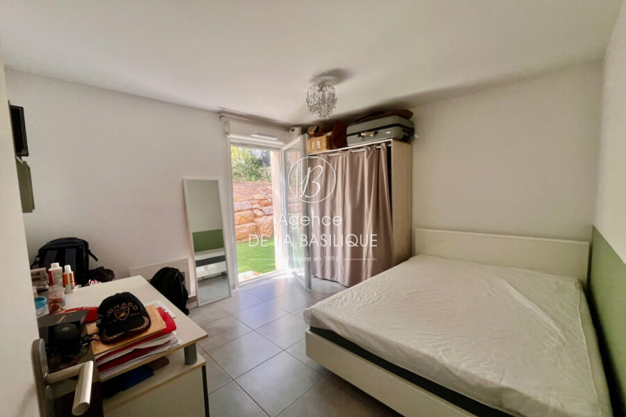 Maison à vendre à Saint-maximin-la-sainte-baume — Vue nature — photo 6