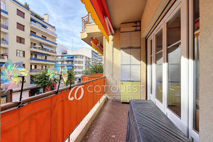 Appartement à vendre à Nice — Vue sur la ville — photo 1