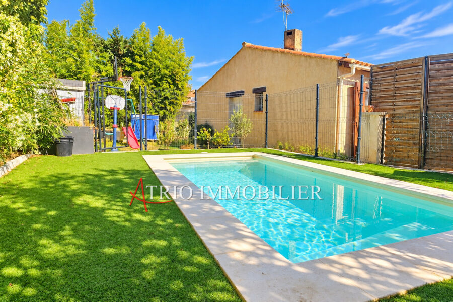 Maison à vendre à Cagnes-sur-Mer — Vue sur la ville — photo 2