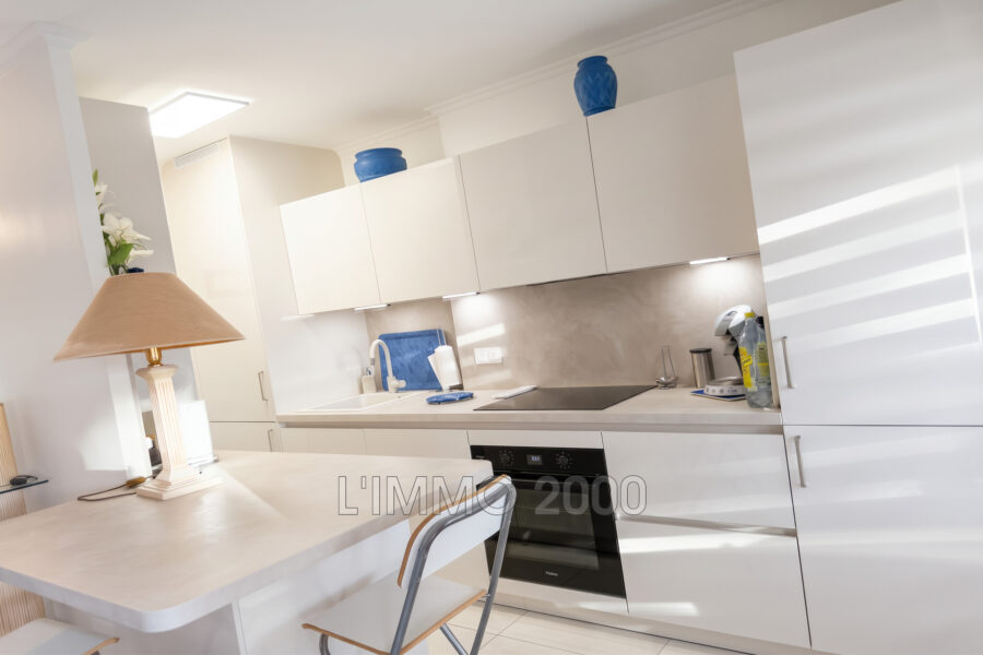 Appartement à louer à Antibes — Vue parc & jardin — photo 3