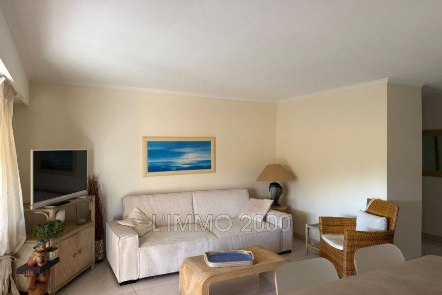 Appartement à louer à Antibes — Vue parc & jardin — photo 8